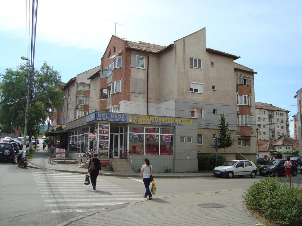 Apartamentul Republicii Alba Iulia Exterior foto